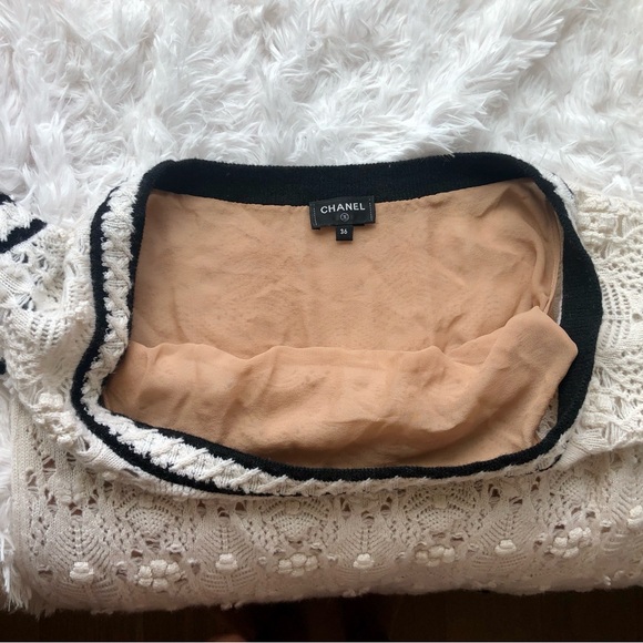 AUTHENTIC Classic CHANEL lined Dress never goes out of style. - Picture 8 of 8